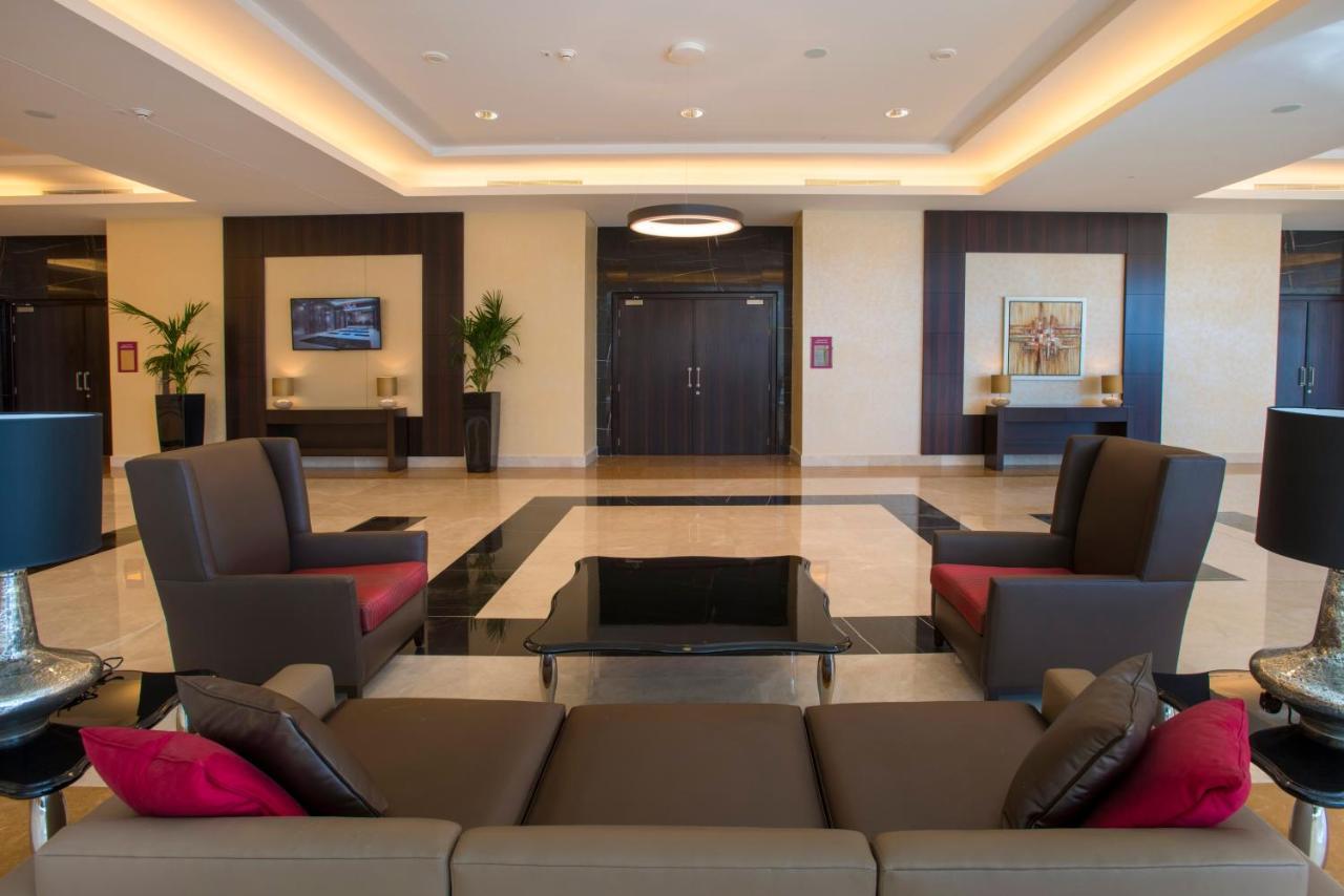 Crowne Plaza Riyadh - Rdc Hotel & Convention By Ihg Екстер'єр фото The lobby of the hotel