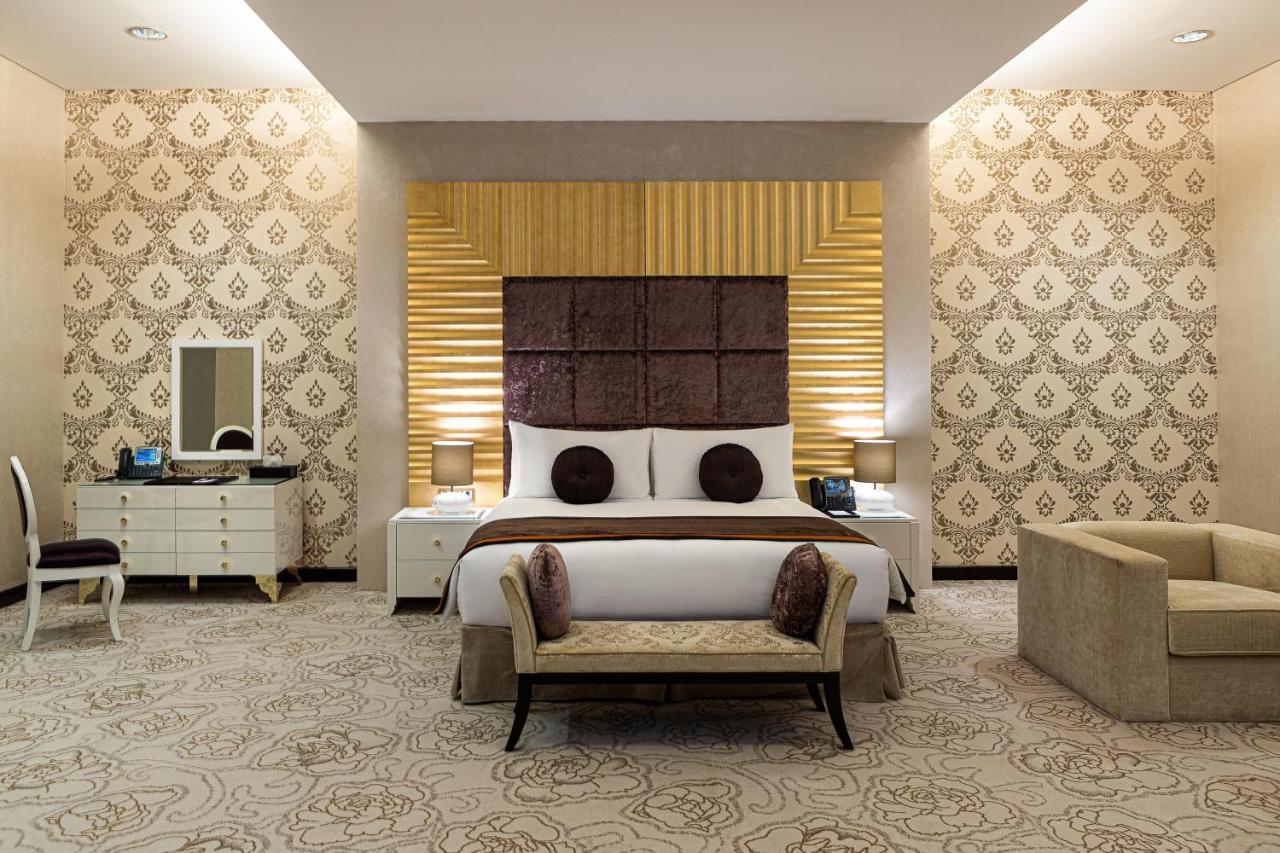 Crowne Plaza Riyadh - Rdc Hotel & Convention By Ihg Екстер'єр фото A bedroom at the hotel