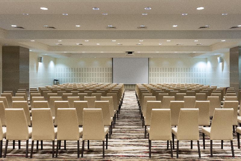 Crowne Plaza Riyadh - Rdc Hotel & Convention By Ihg Екстер'єр фото The main conference room